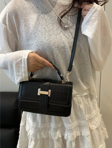 BOLSO NEGRO TIPO MALETIN