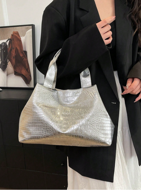 BOLSO PLATEADO DE MANO