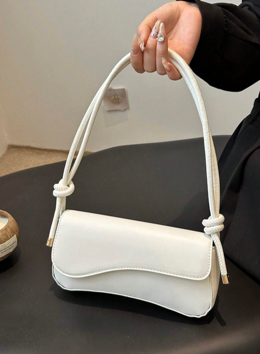 BOLSO BLANCO SOLAPA ASIMETRICA