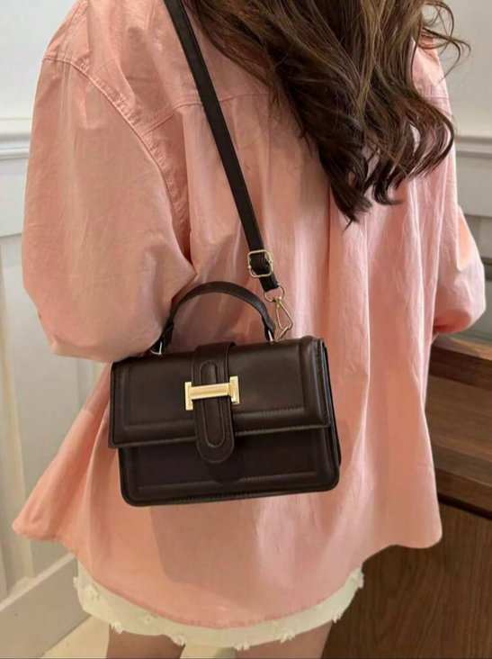 BOLSO MARRON HEBILLA DELANTERA