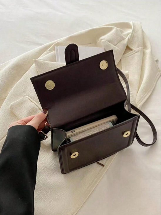 BOLSO MARRON HEBILLA DELANTERA