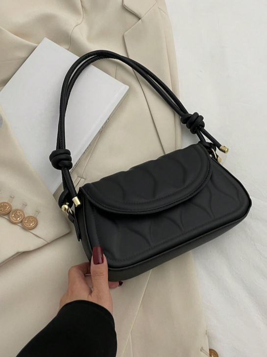 BOLSO NEGRO DE HOMBRO, SOLAPA ALTO RELIEVE