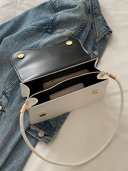 BOLSO BLANCO VINTAGE  SOLAPA ASIMETRICA