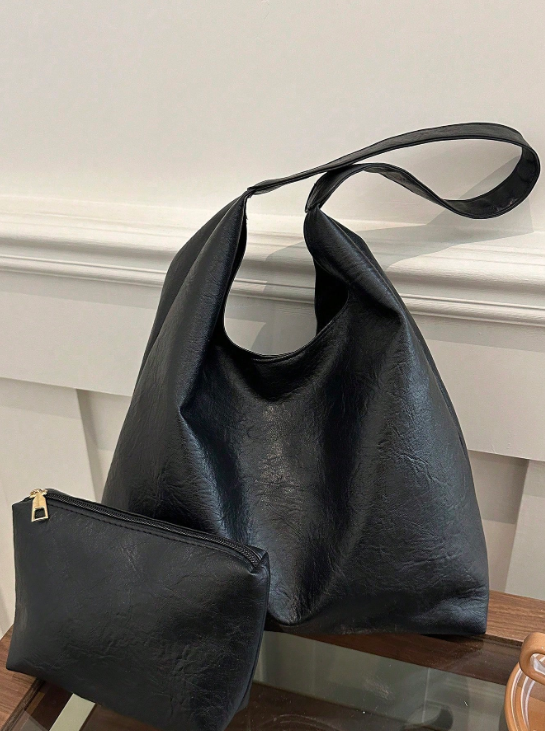 BOLSO NEGRO CON COSMETIQUERA