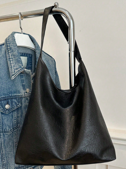 BOLSO NEGRO CON COSMETIQUERA