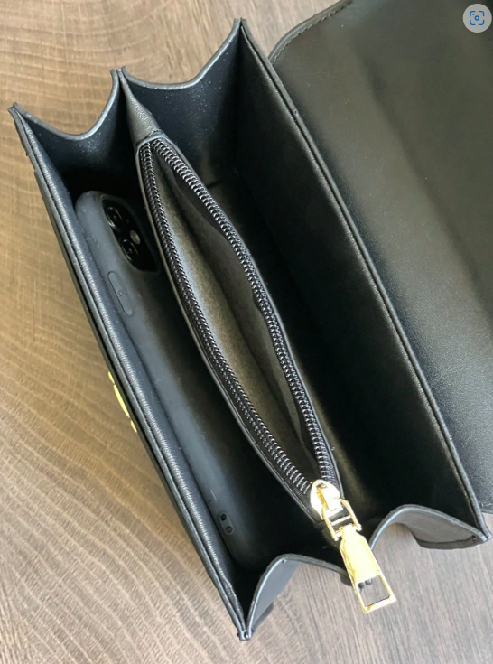 BOLSO NEGRO , HEBILLA CUADRADA