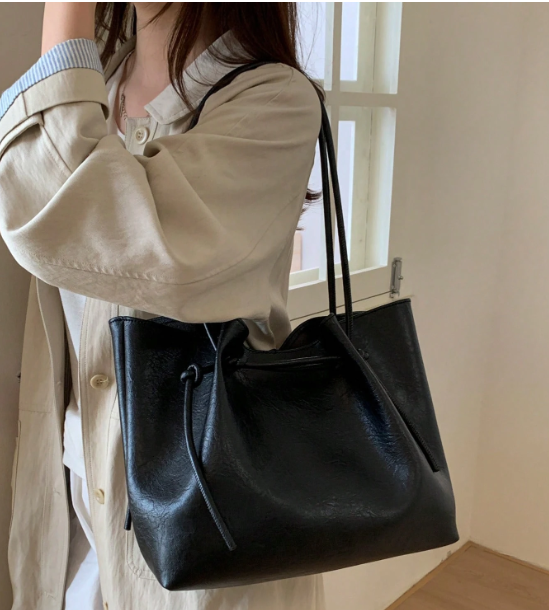BOLSO OLIVIA, COLOR NEGRO